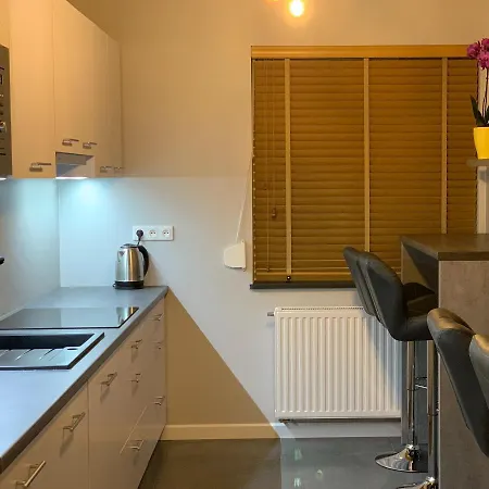 Hostelpremium Przy Zjezdzie Z A2 Hostel