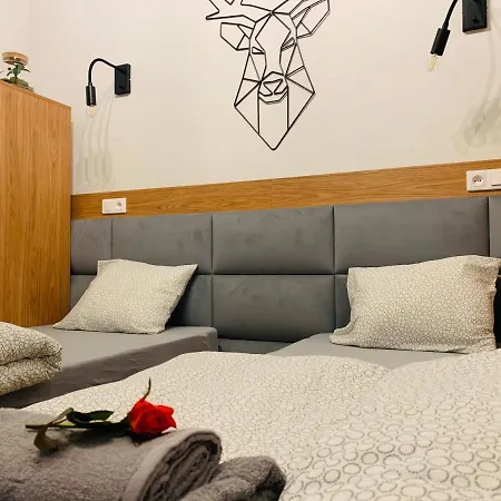 Hostelpremium Przy Zjezdzie Z A2 Hostel *