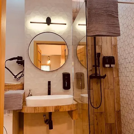 Hostel Hostelpremium Przy Zjezdzie Z A2